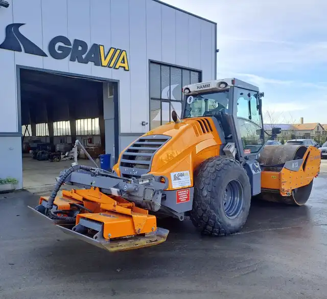 Gravia