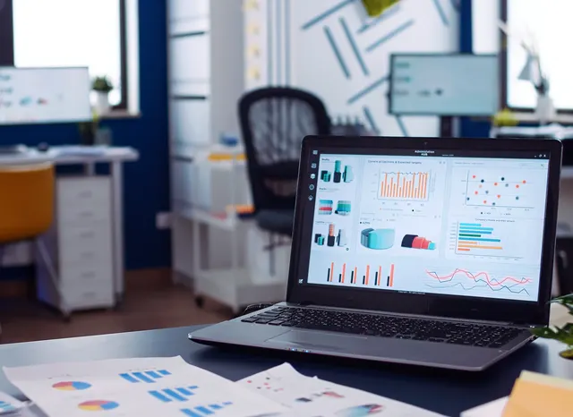financial-industry-bank-agency-fintech-software-and-digital-solutions-hero-image