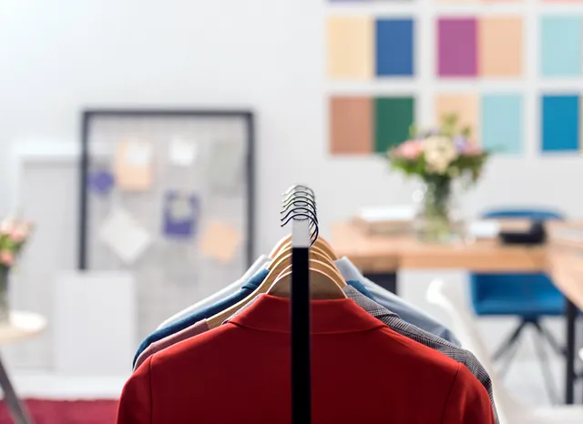 retail-industry-software-and-digital-sloutions-hero-image