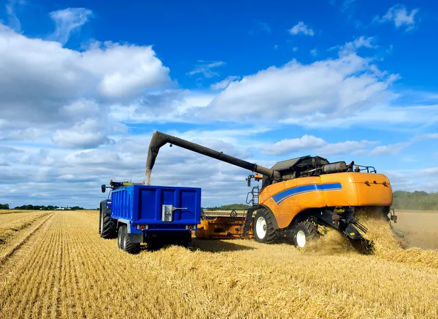farming-industry-software-and-digital-solutions-hero-image